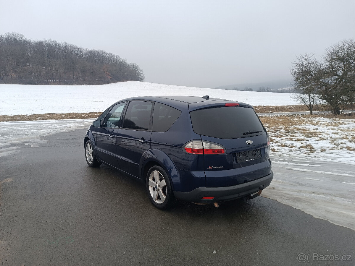 Ford S MAX 2.0 i benzín flexifulel TITANIUM 7 míst - 4