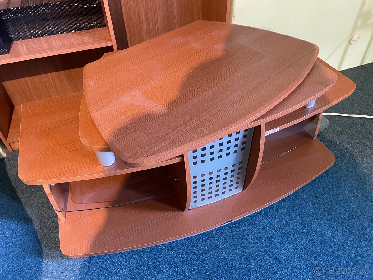 Tv stolek - 4