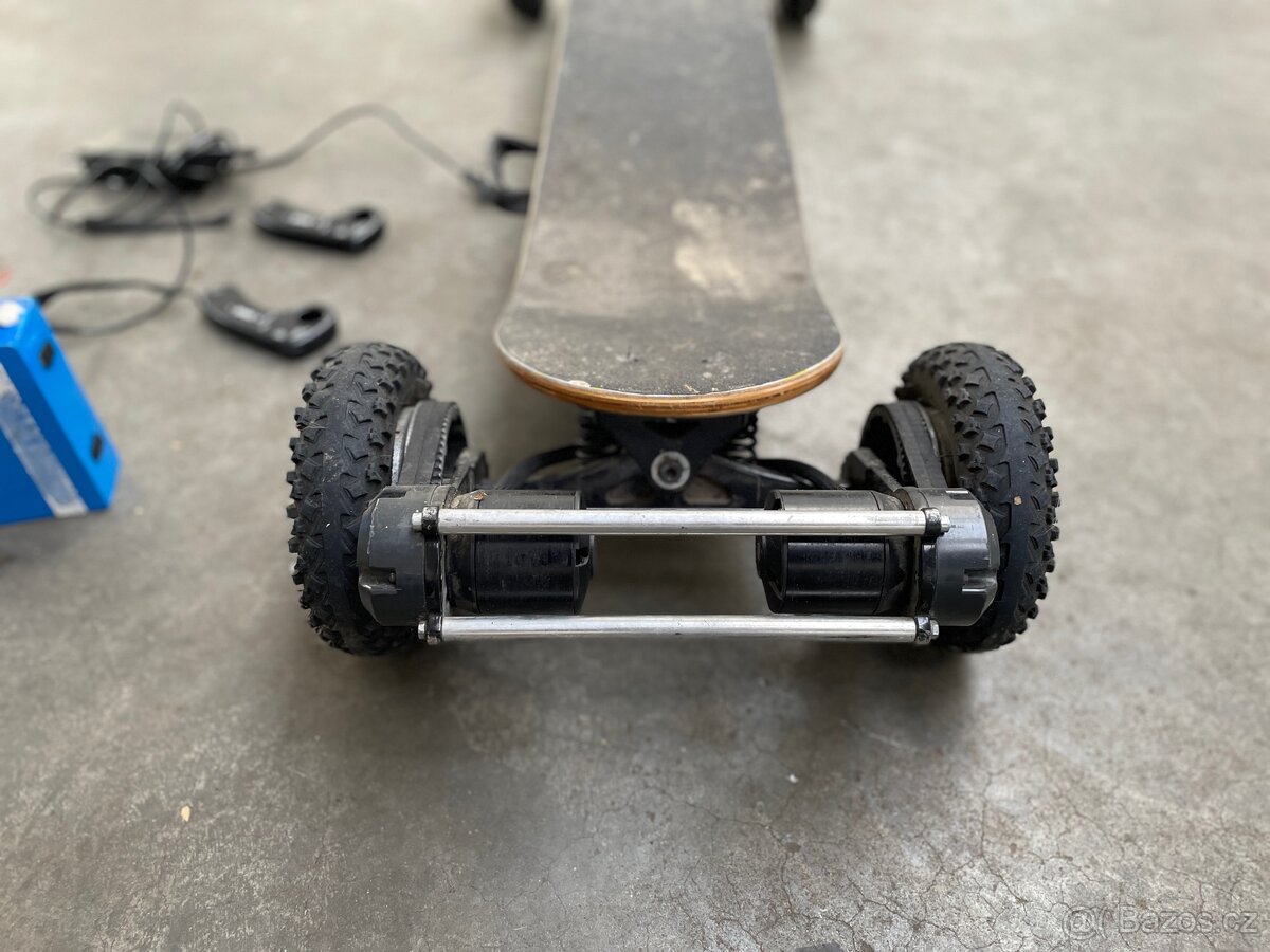 Prodám elektrický offroad longboard - 4