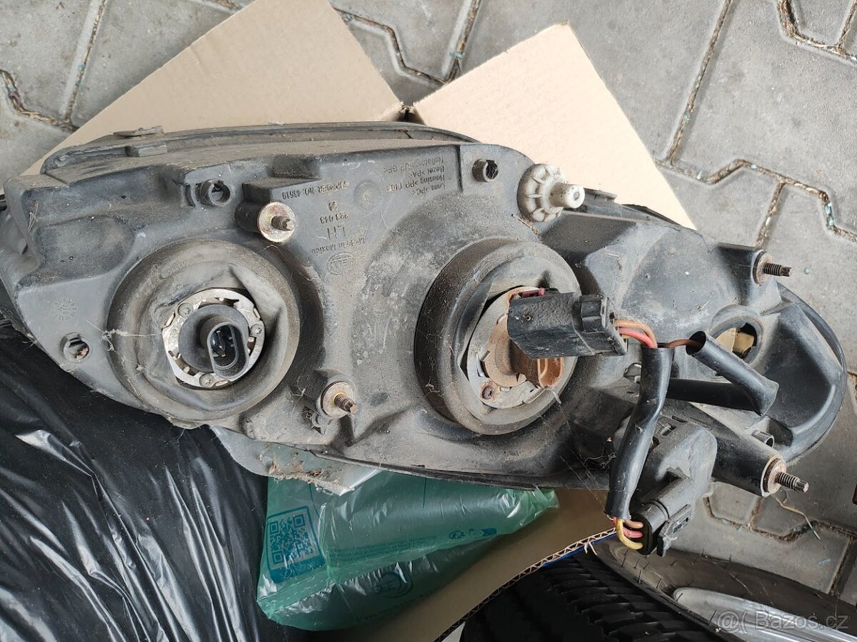 Přední světlo Chrysler PT Cruiser - 4