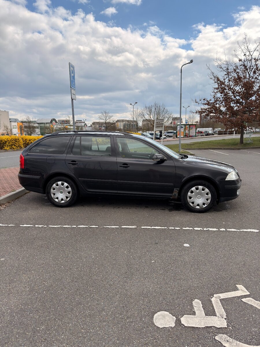Škoda Octavia 1.9 TDI plná výbava - 4
