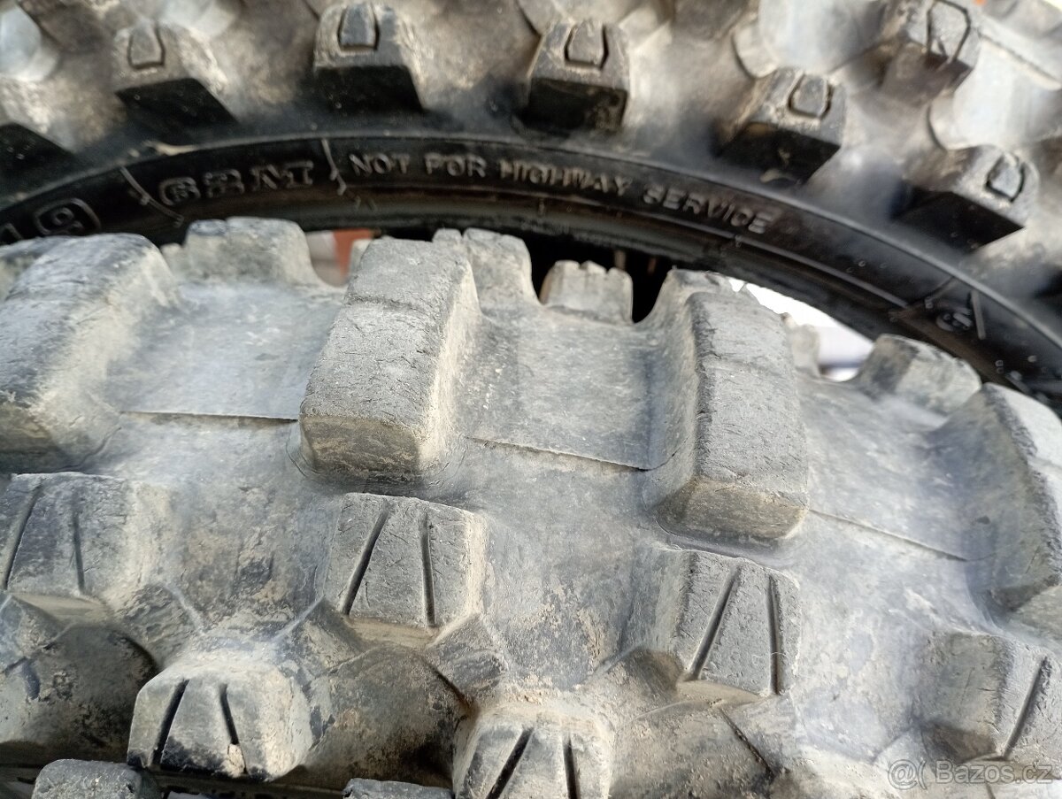 CROSS pneumatiky R19, R18, R21 Dunlop
