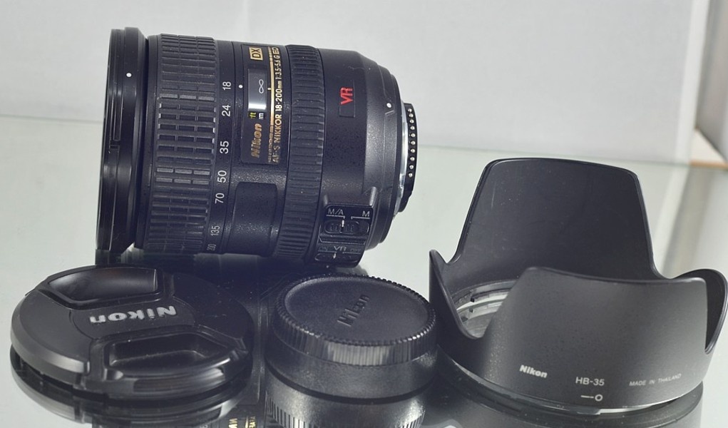 NIKON AFS 18-200mm f/3.5-5.6 G IF ED VR DX ZoomUV - 4