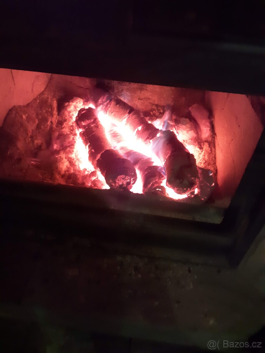 AKÁTOVÉ BRIKETY - 4