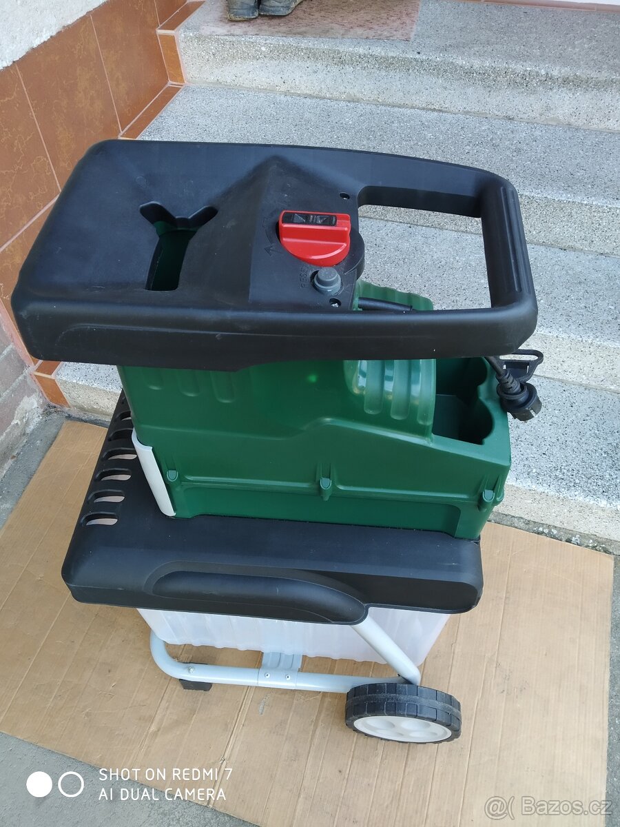 Prodám elektrický Válcový drtič MR.Garden-2800 W... - 4