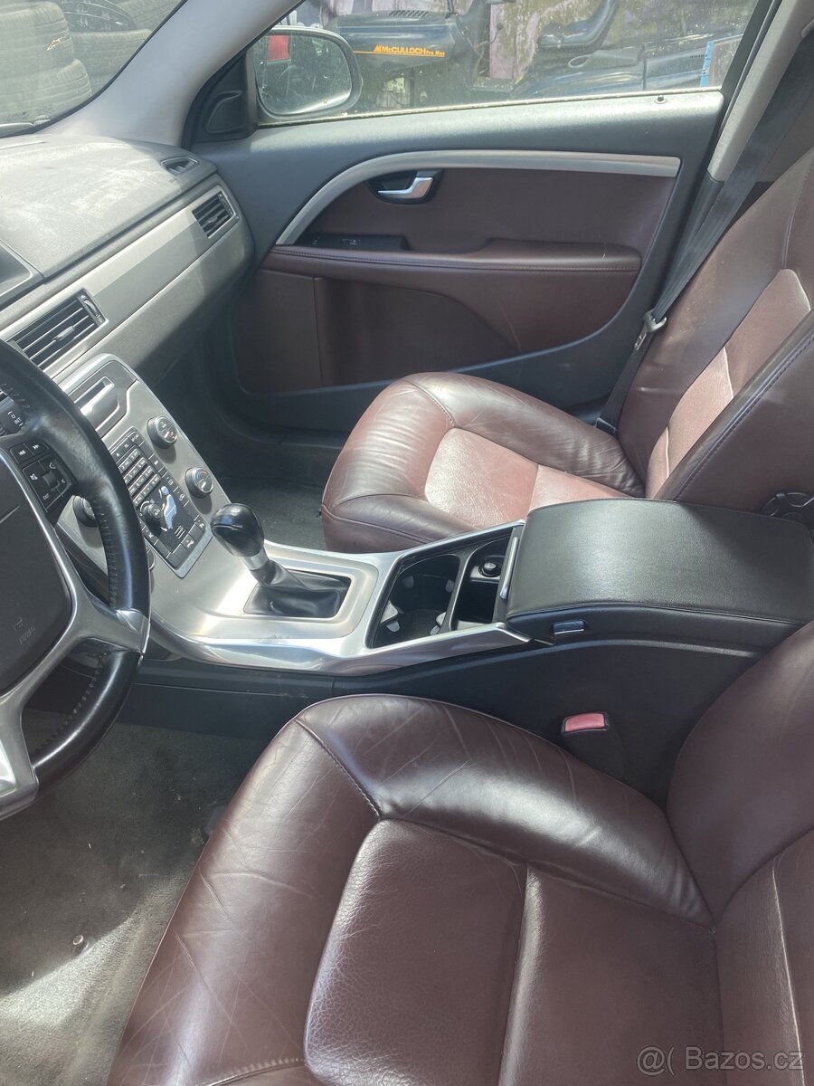 Volvo V70 - 4