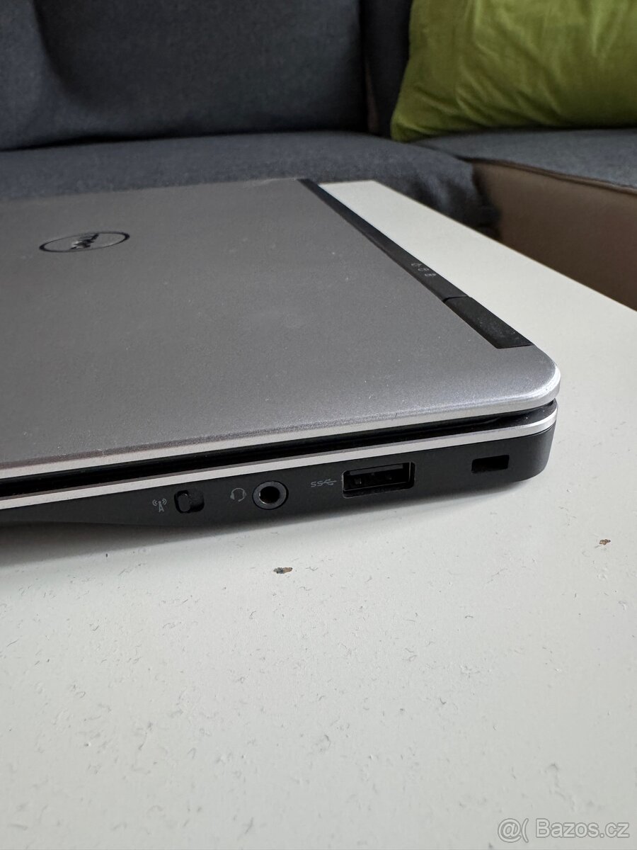 Notebook Dell Latitude E7440 - i5 na náhradní díly - 4