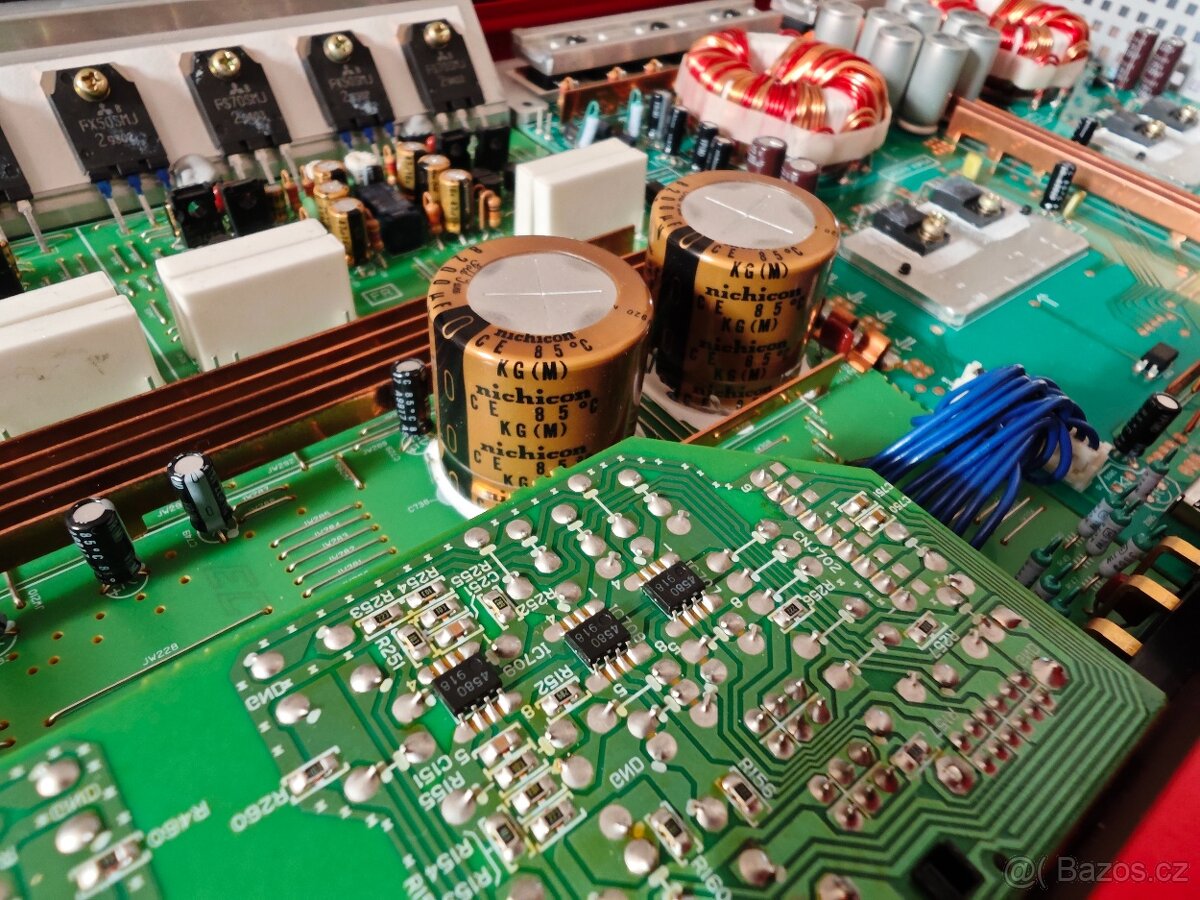 Zesilovač do auta Sony XM 7557 - 4