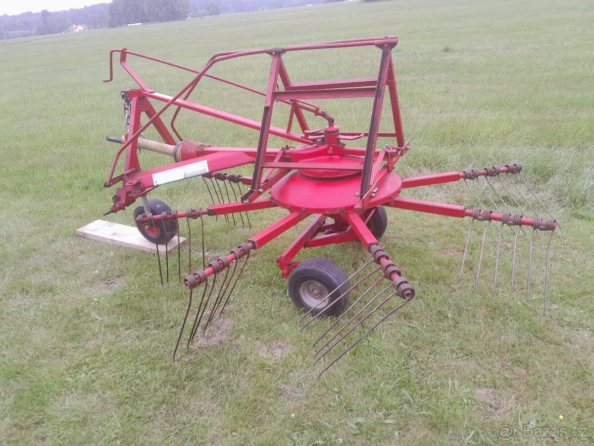 Prodám nesený shrnovač sena Pottinger 321 U - 4