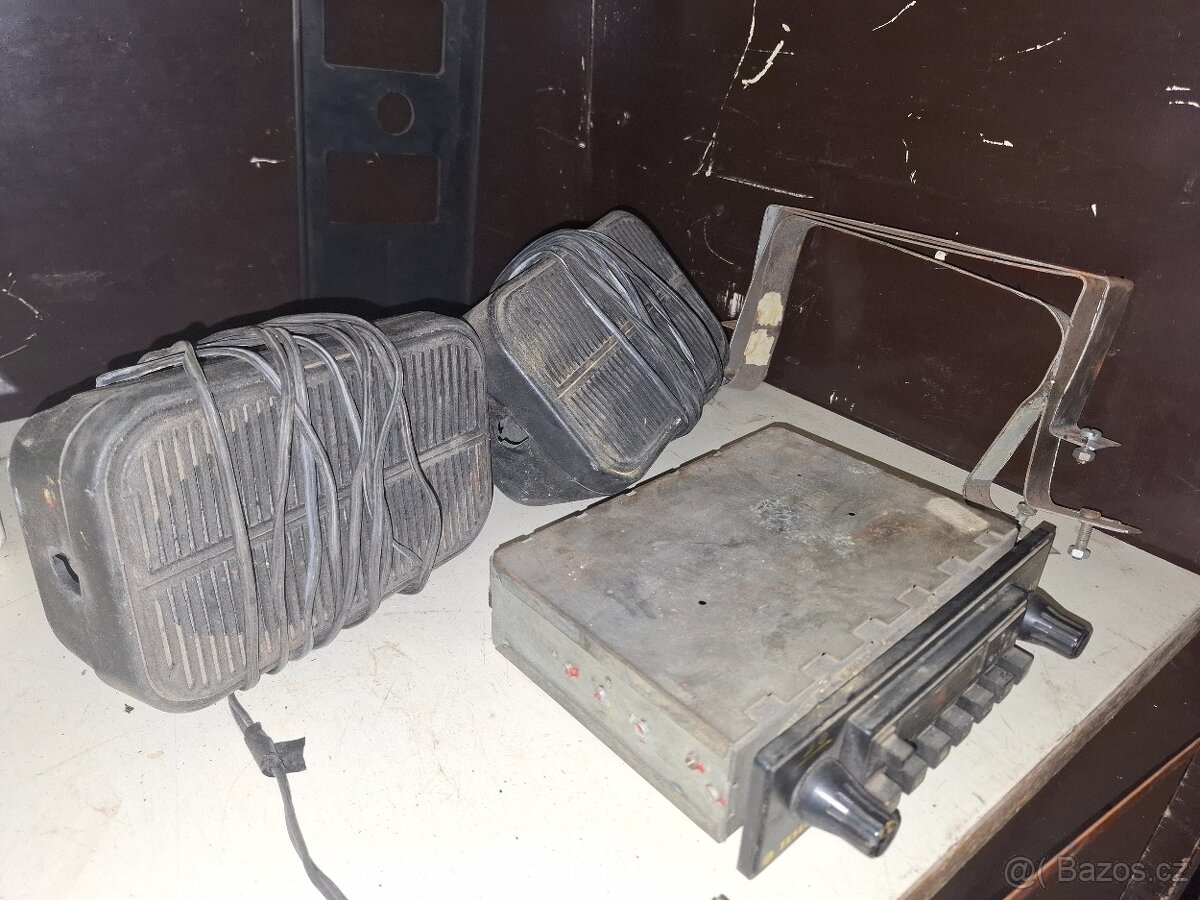 Autorádio - 70tá léta + reprobedny funkční - 4