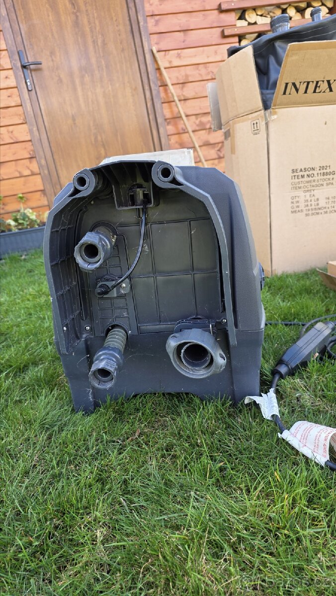 Nafukovací vířivka - 4