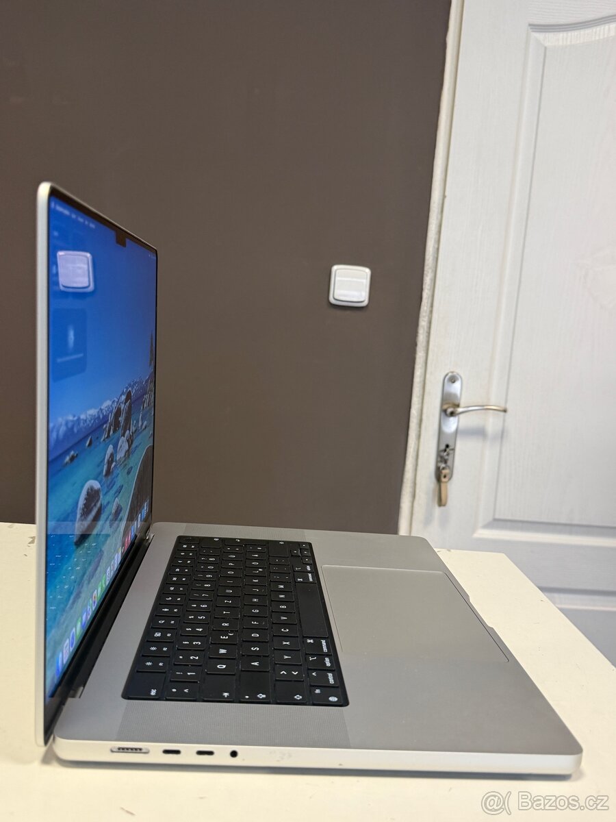 MacBook M1 PRO 16” M1 PRO - 4