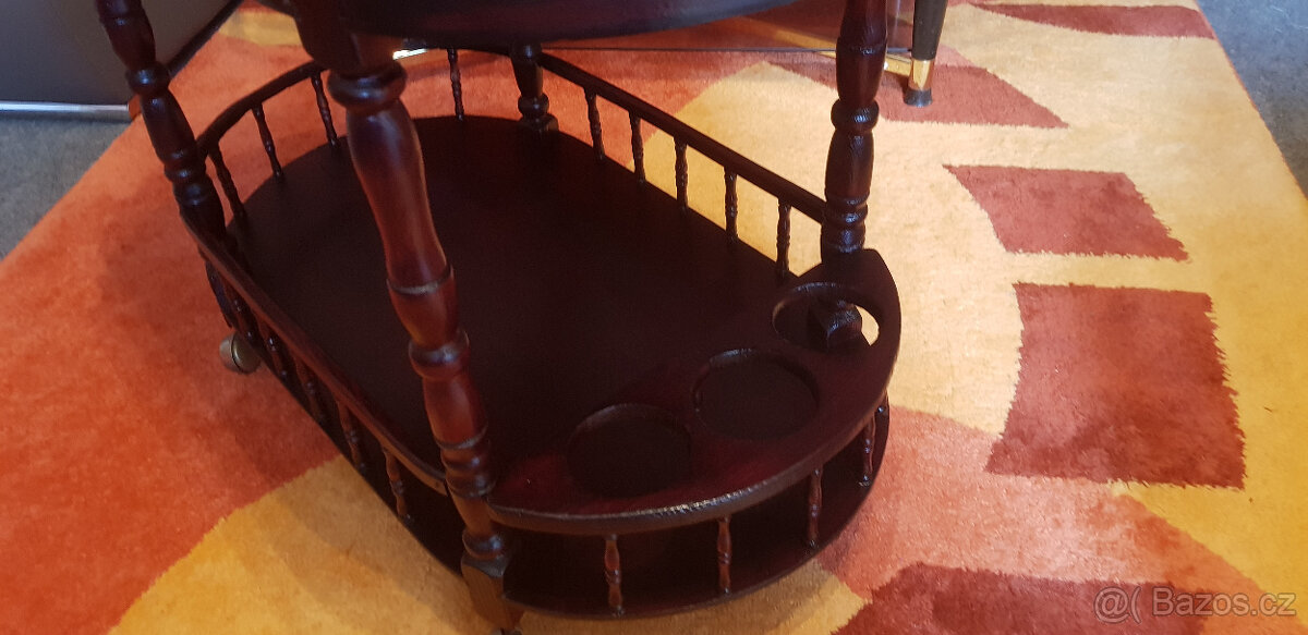 servírovací stolek - 4