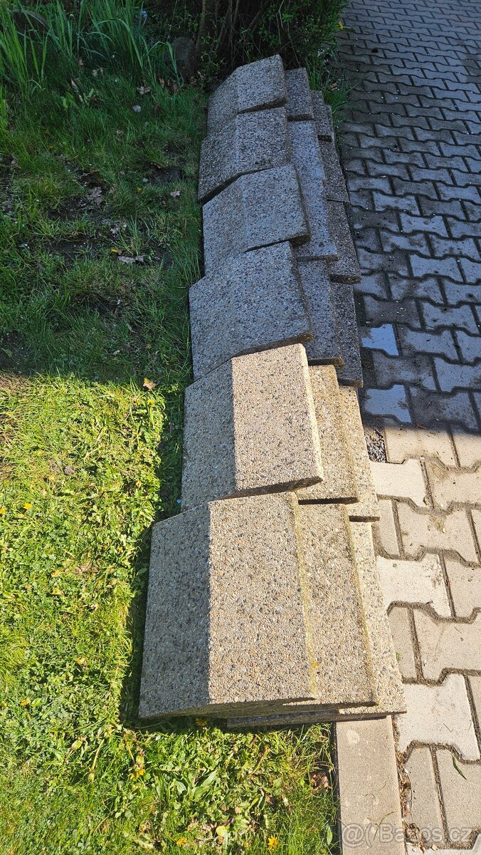 Betonová stříška na plot - 4