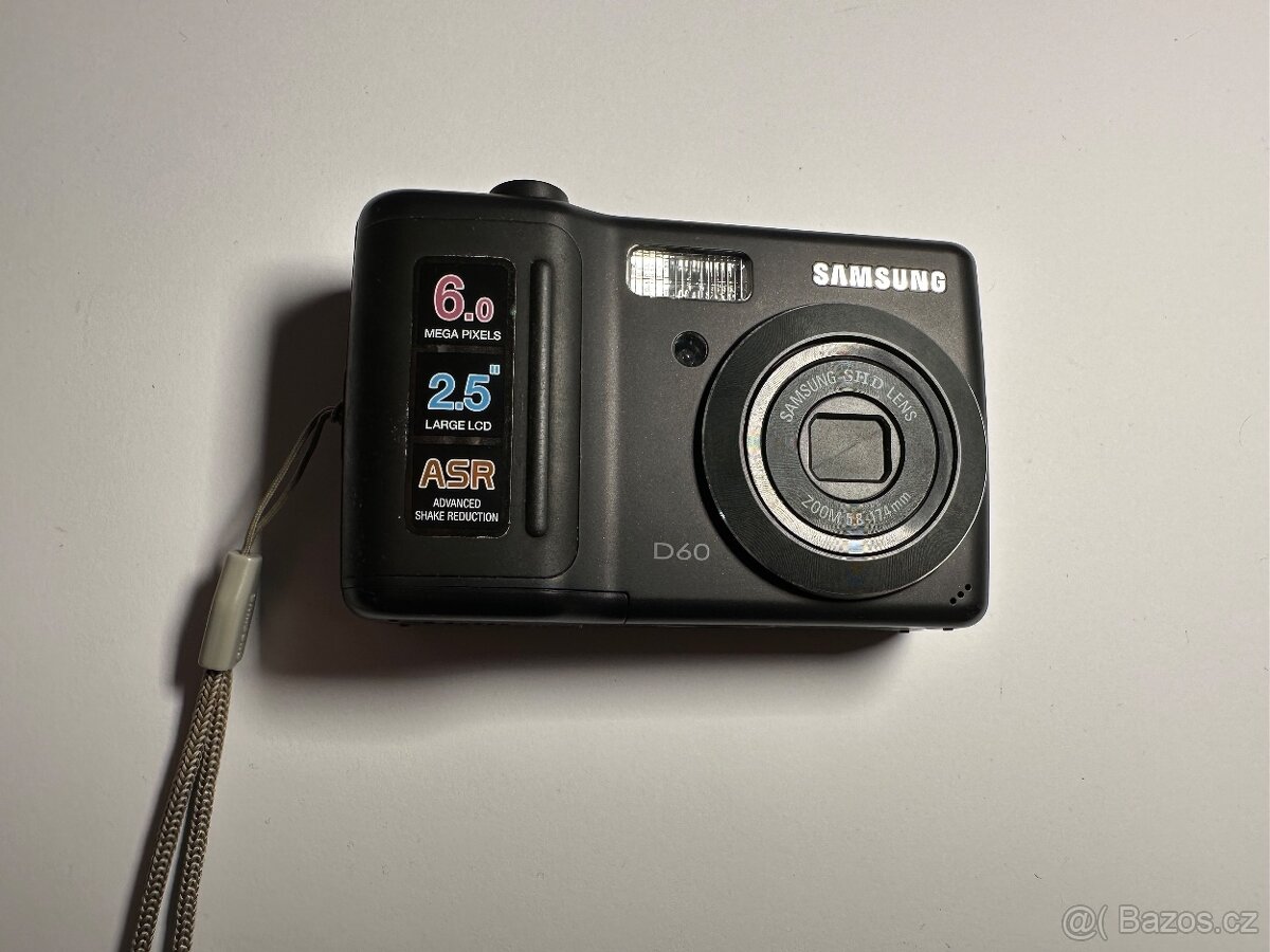 Samsung D60 černý Retro - 4