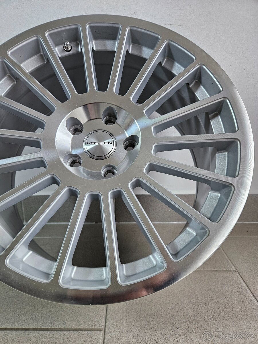 Alu kola Vossen 5x112 18" - Top - 4