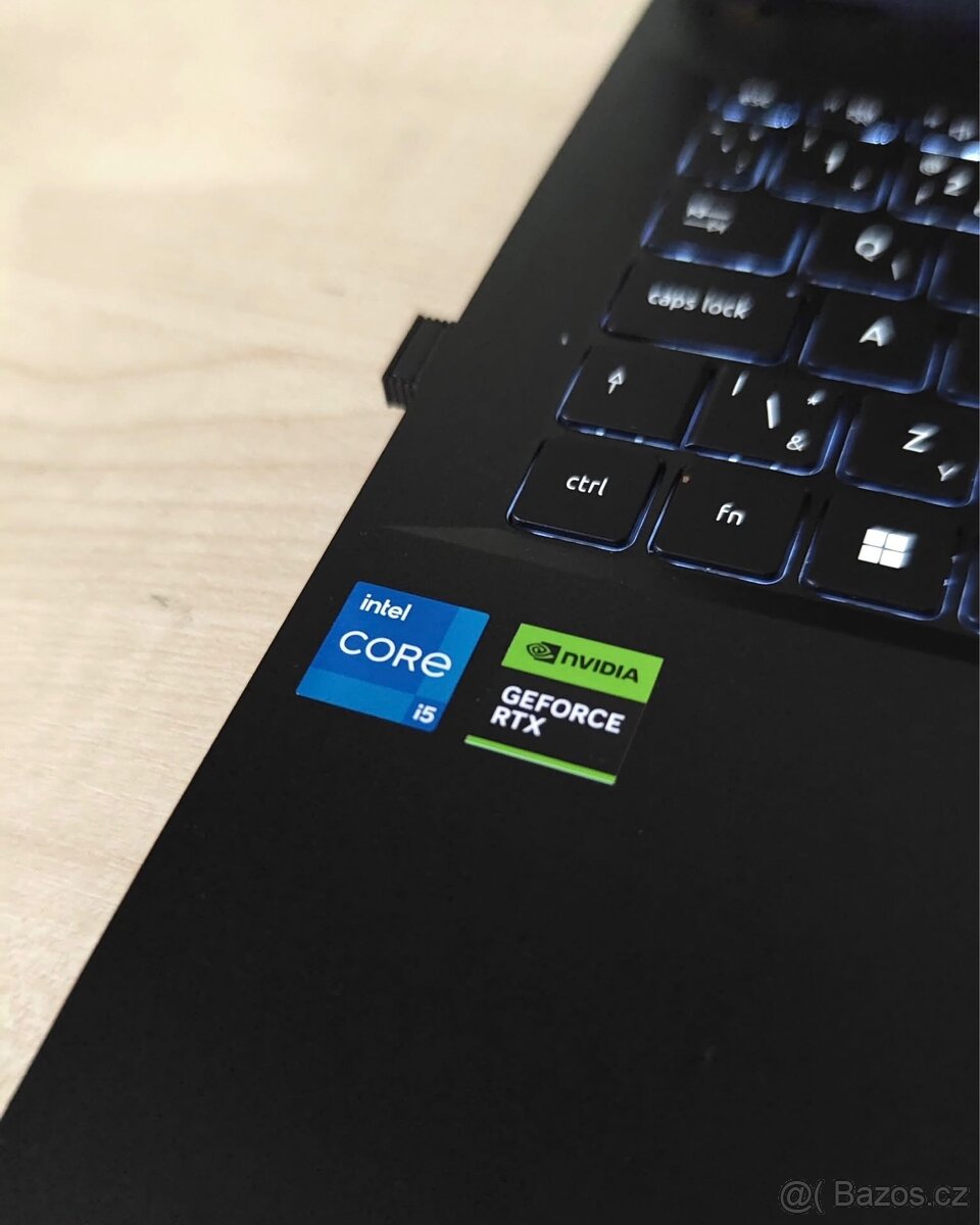 Herní notebook Acer Nitro V 15 (ANV15-51-55LR) - 4