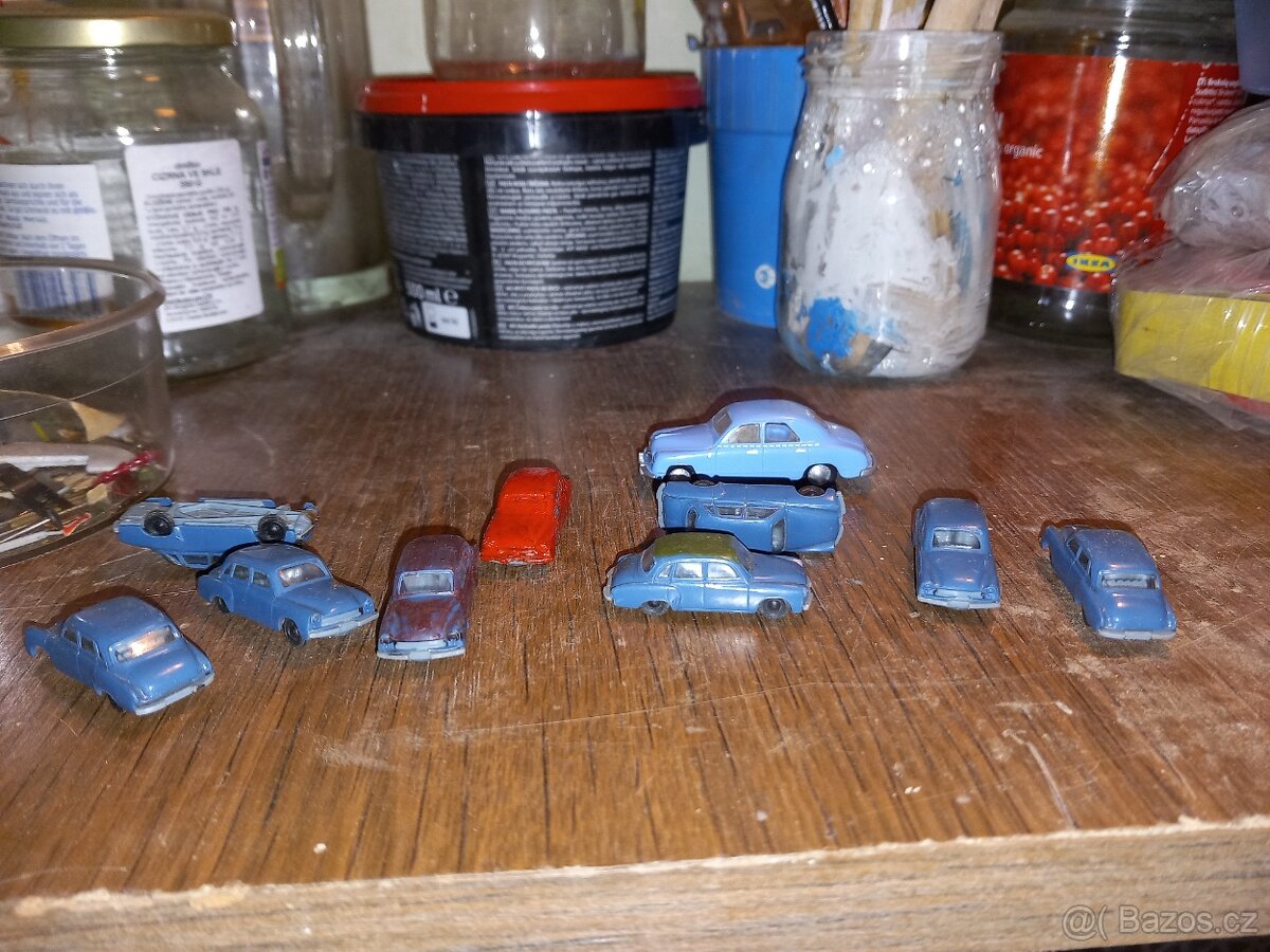 Modely: ŠKODA 1200, WARTBURG - 4