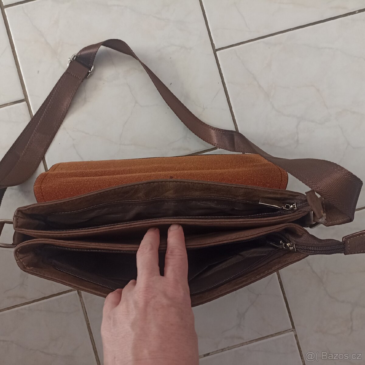 Kožená kabela Gessaci unisex - 4