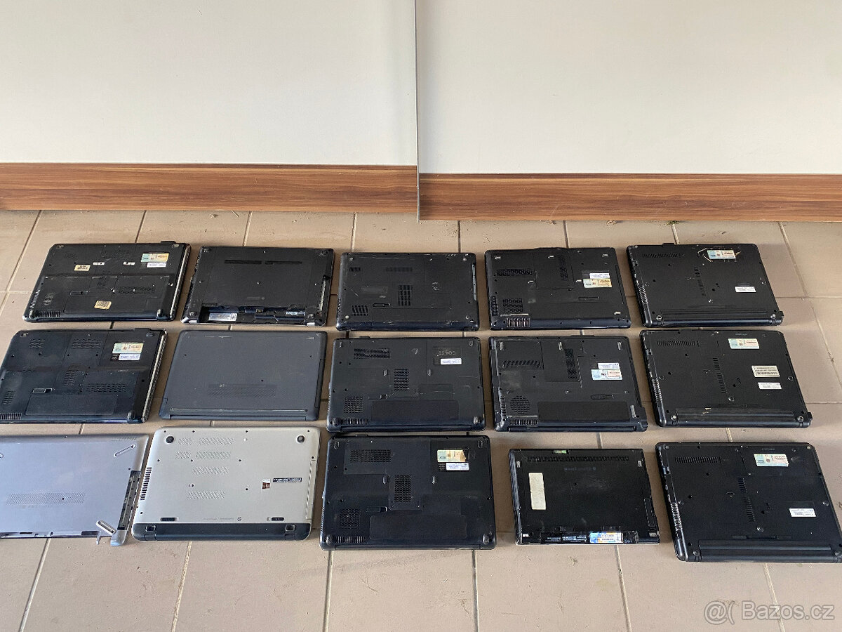 Výprodej skladových zásob - Compaq, HP - 4