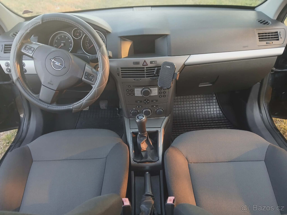 Opel Astra H - prodám - 4