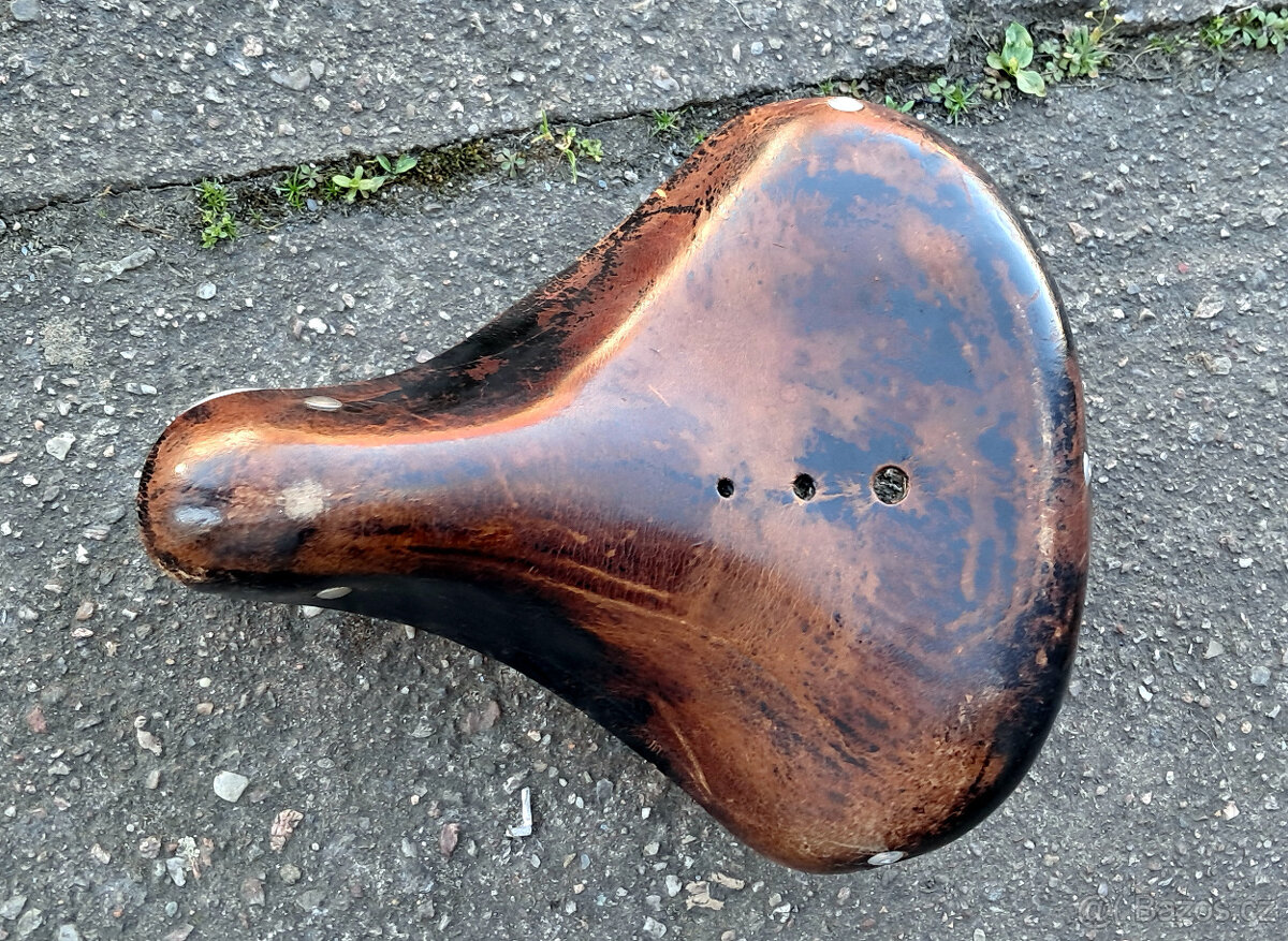 Kožené odpružené retro sedlo - 4