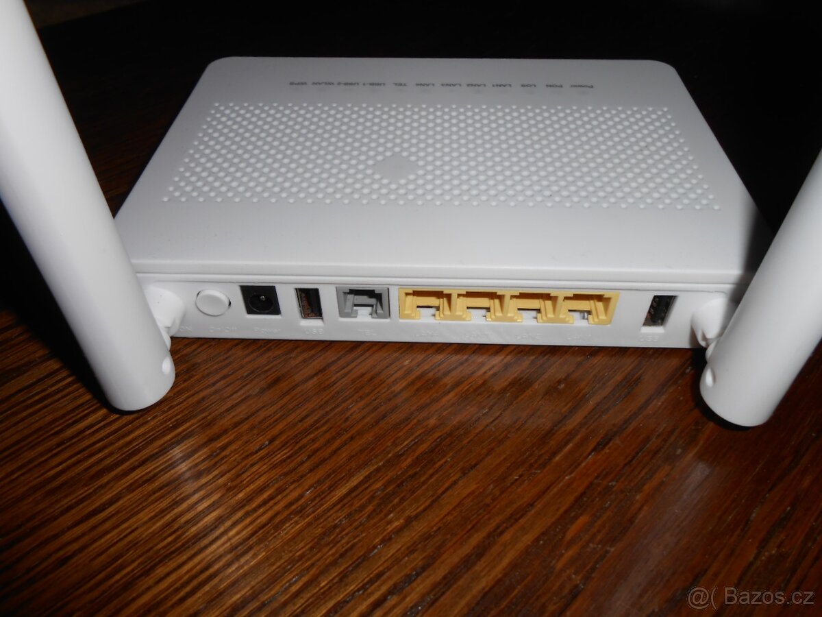 Optický router Huawei EG8145V5 GPON 4x RJ45 1Gb/s, 2,4-5 GHz - 4