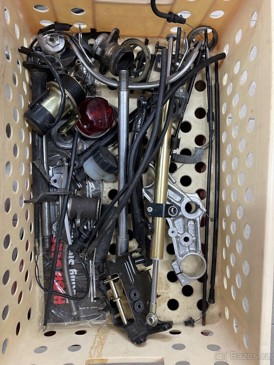 V Max 1200 originální a jiné díly, pište co potřebujete - 4