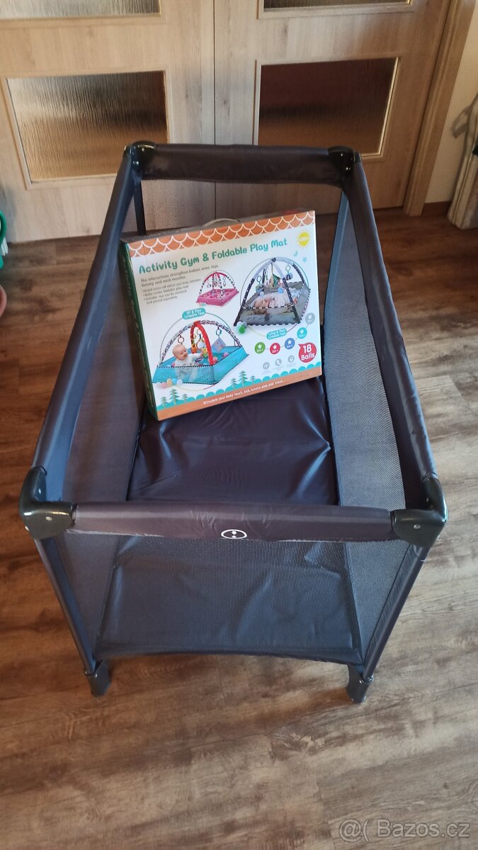 Trojkombinace, vajíčko a cestovní postýlka. - 4