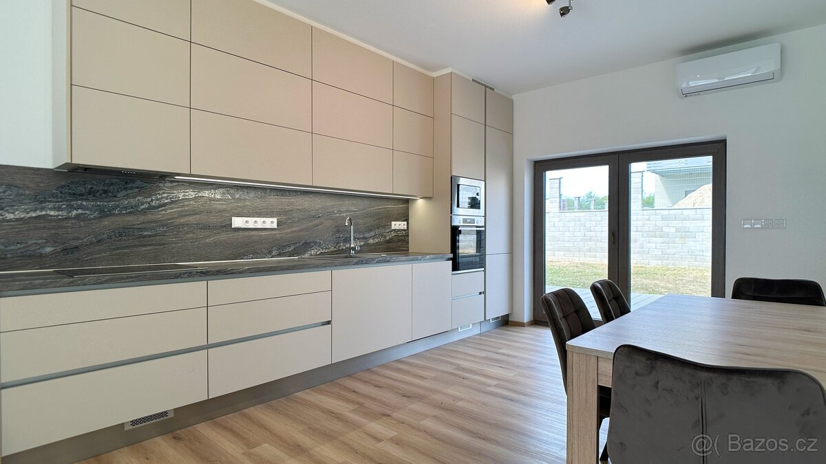 Pronájem rodinného domu 210 m² - Kunštát, ev.č. 00074 - 4