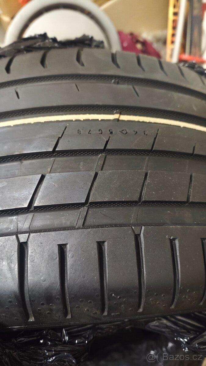 Pneu Nokian POWERPROOF 275/35/20 102y - 4