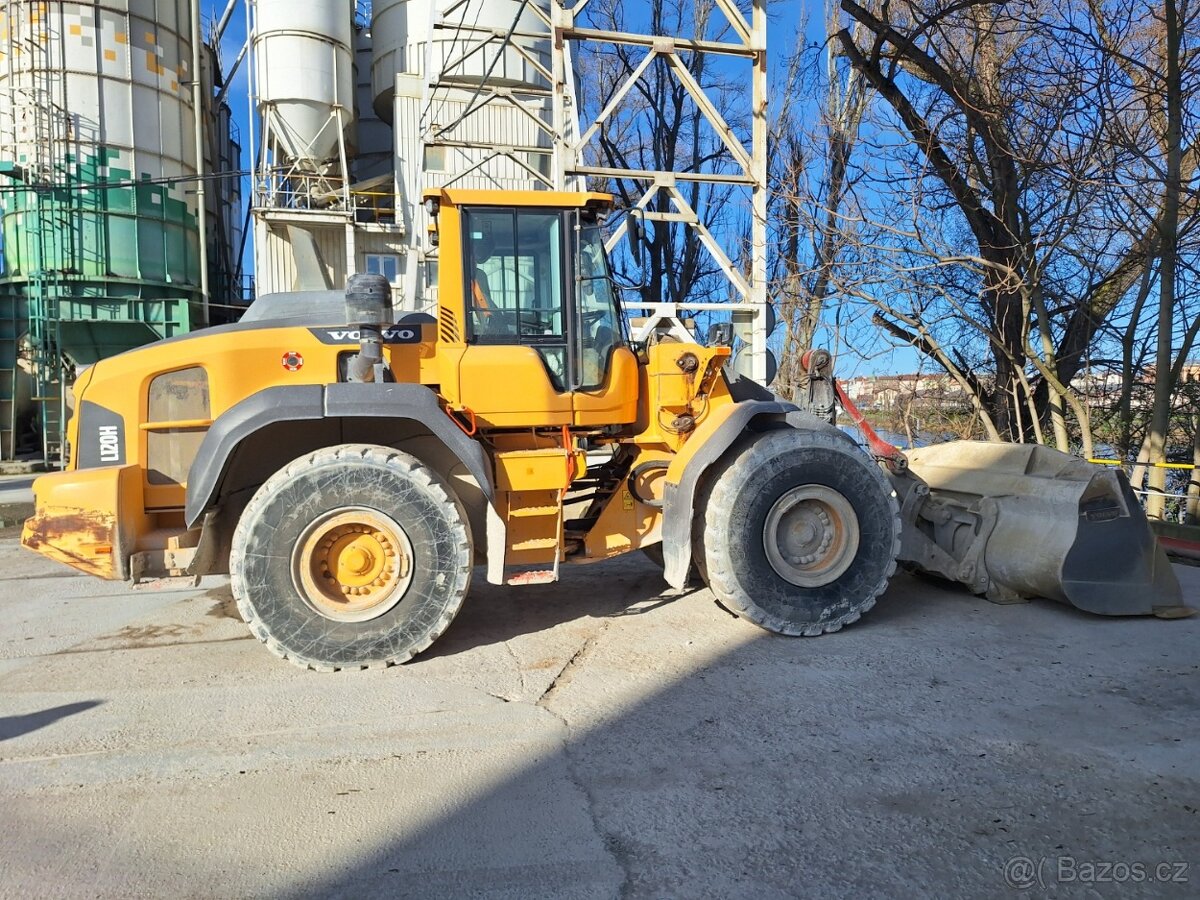 VOLVO L 120 H 4X4 - 4