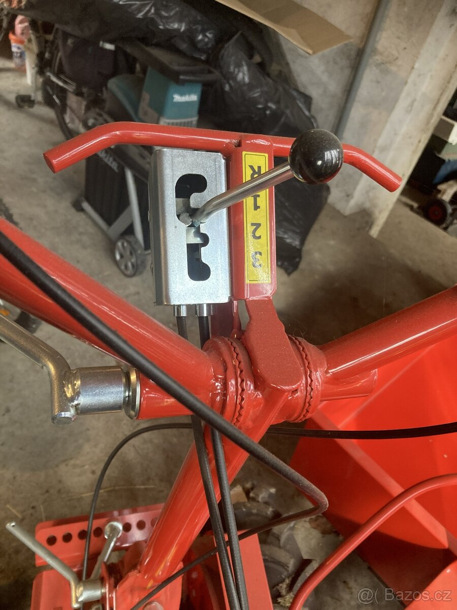 kultivátor s vozíkem - 4
