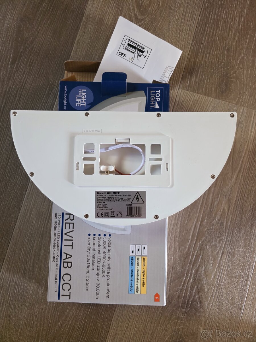 Nástěnné LED svítidlo - 4