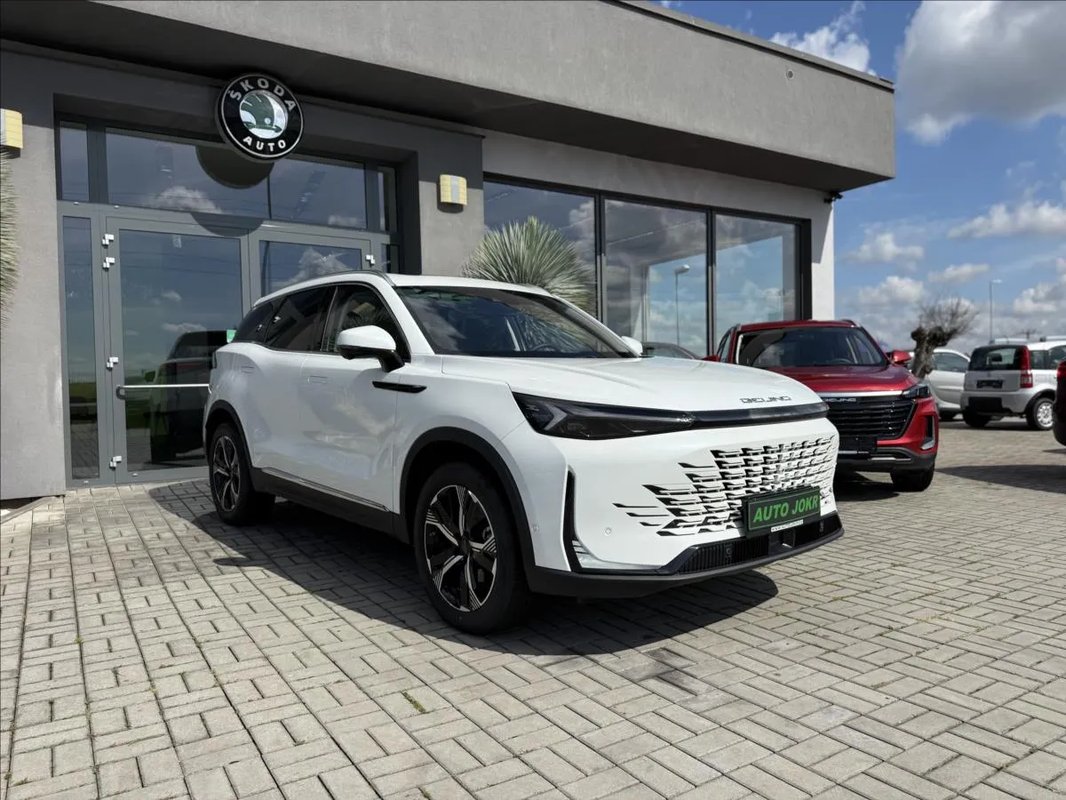 BAIC X75 1,5 T 138kW AUT PANORAMA LED - 4