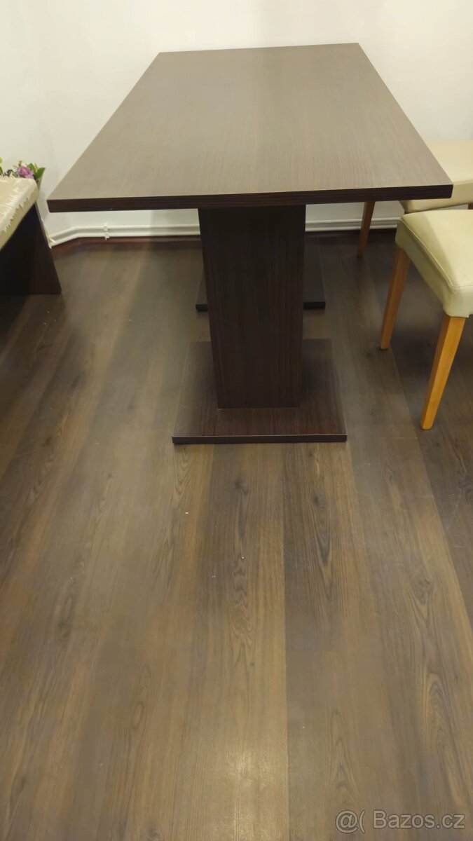 Jídelní sestava - 4