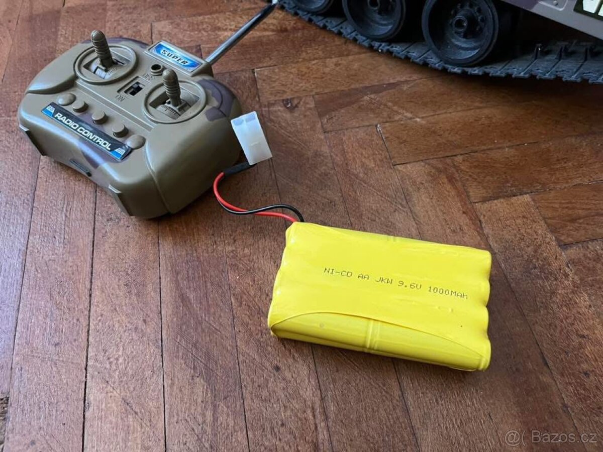 RC model tanku M1A2 Abrams - 4