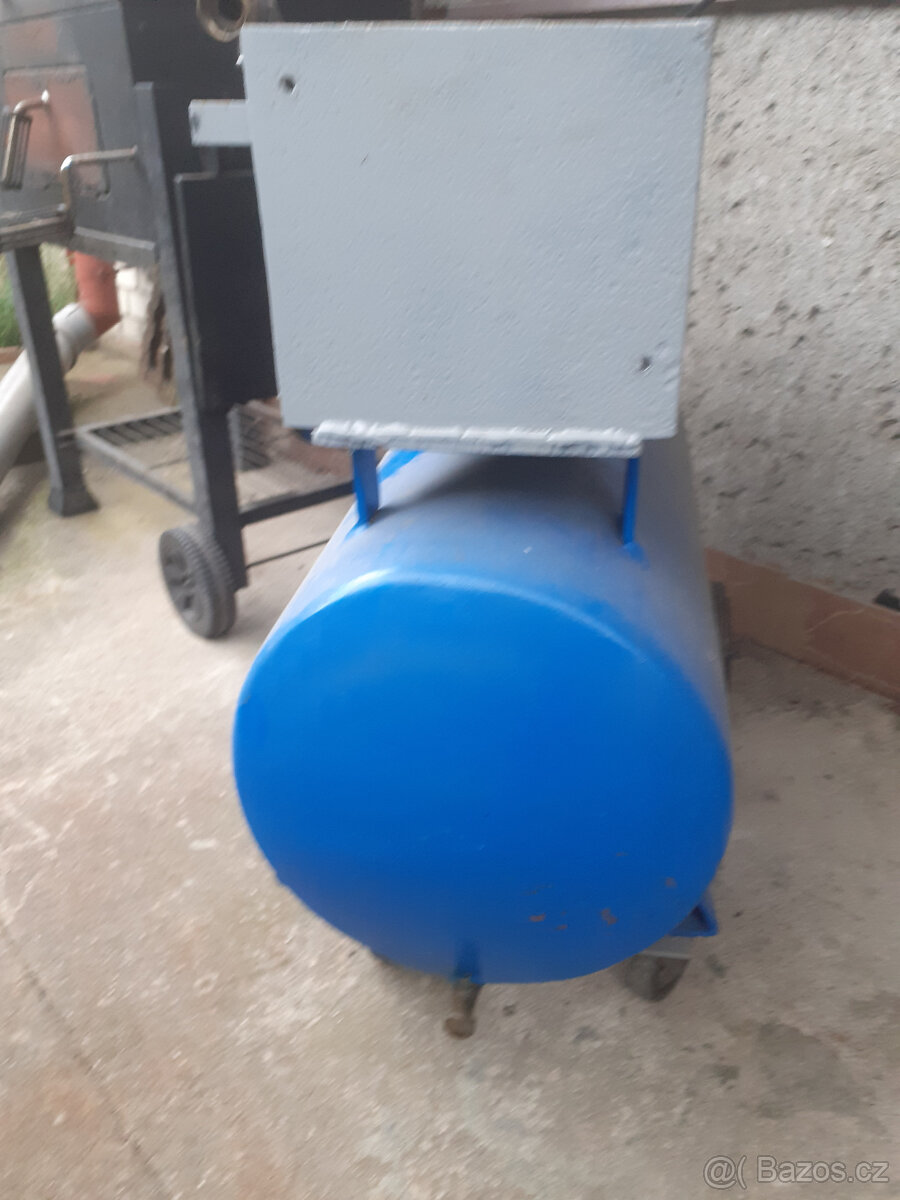 Nadoba na stlačený vzduch ke kompresoru - 4