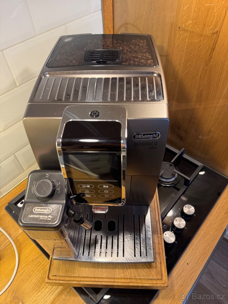 Kávovar DeLonghi Dinamica Plus - 4