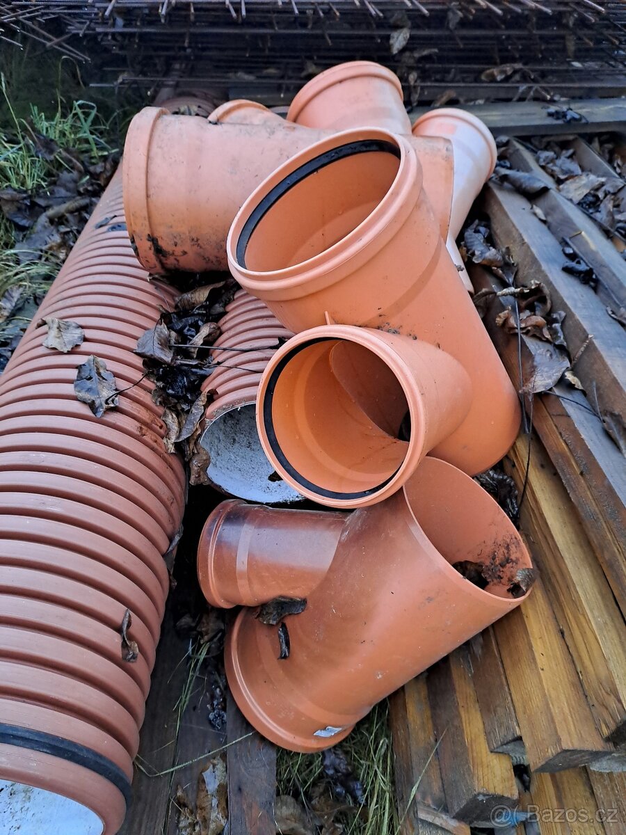 Zbytky ze staveb - 4