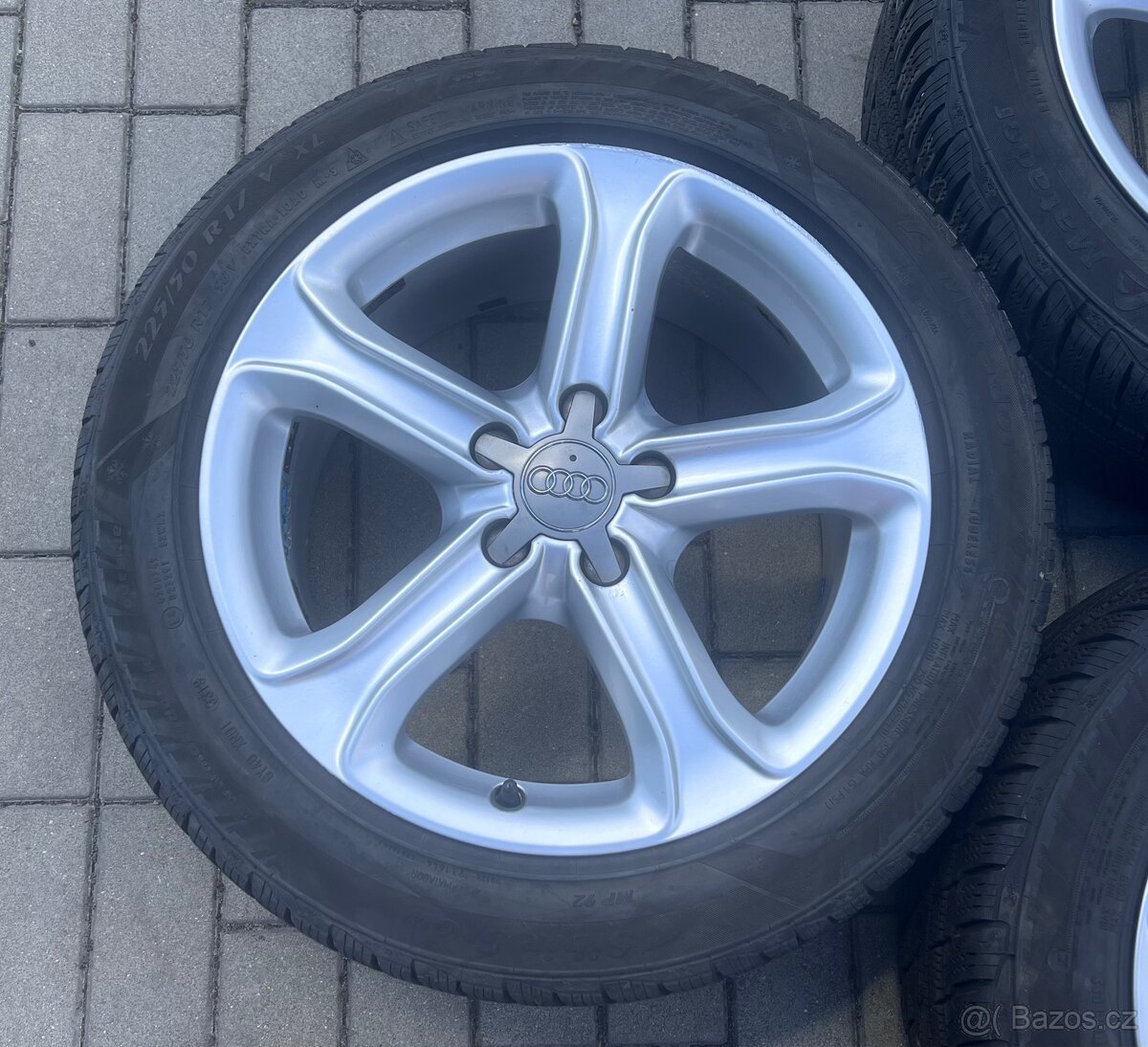 Audi A4 - 17" alu + zimní 225/50 R17 Matador 7-8mm - 4