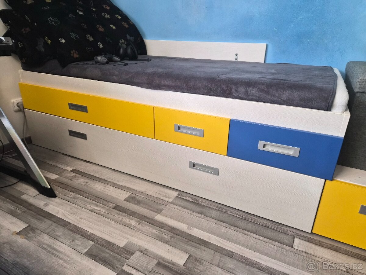 Prodám dřevěný dětský pokoj 2x. PC 65 000 Kč - 4