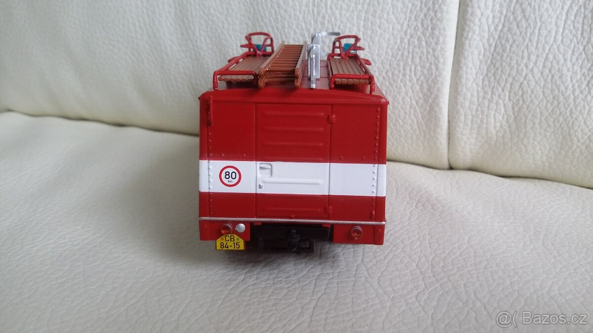 Avia A30 DA 12 De Agostini 1/43 - 4