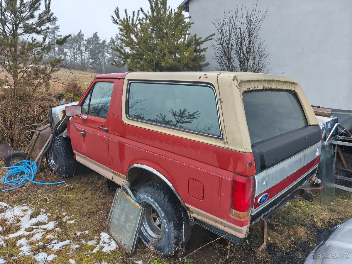 Ford Bronco Eddie Bauer - 4