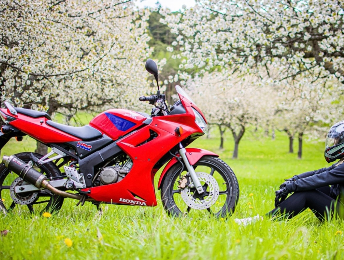 Prodám hondu cbr 125r - 4
