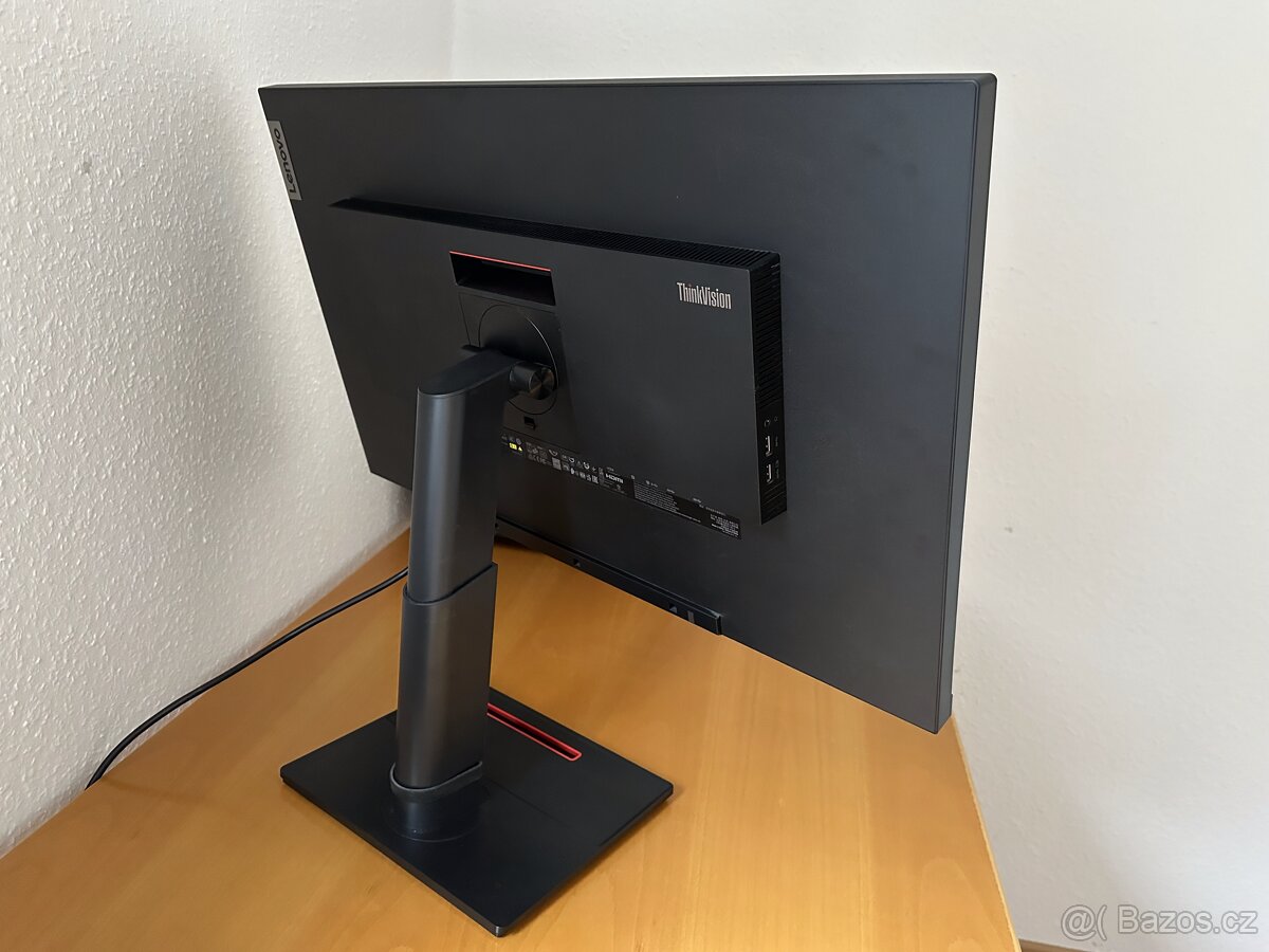 LCD monitor 32" Lenovo ThinkVision T32p-20 - 4