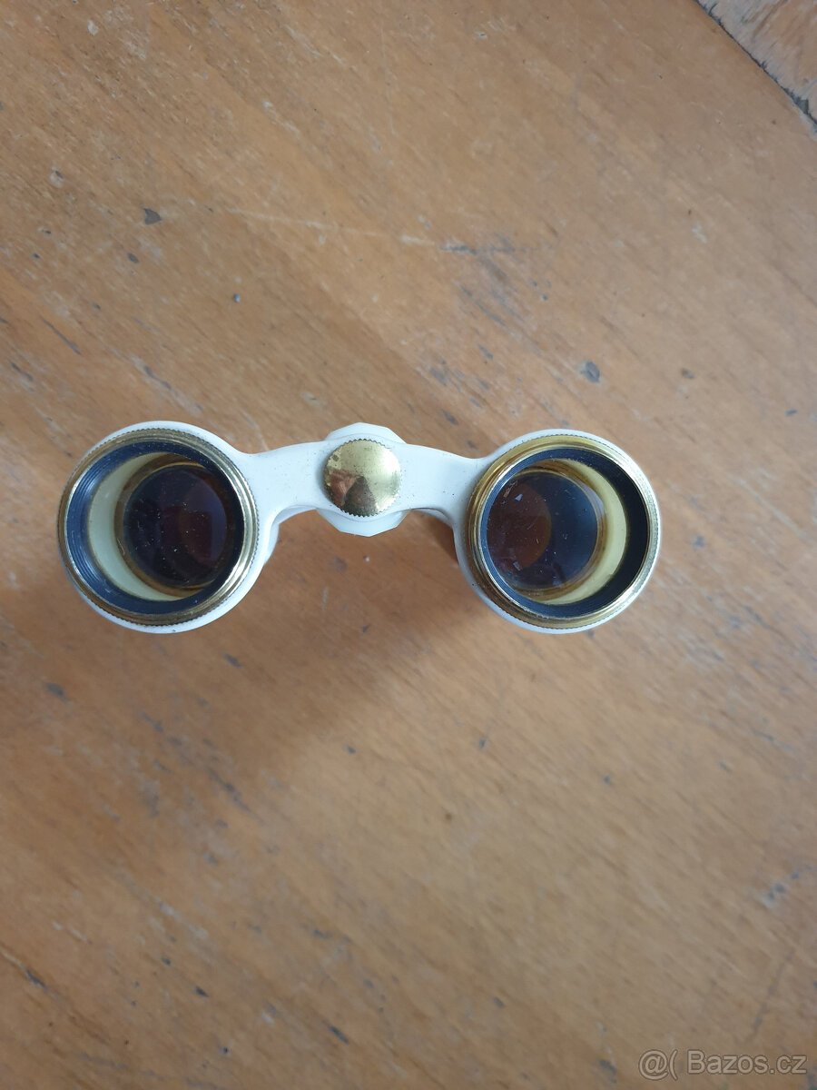 Starý operní dalekohled - 4