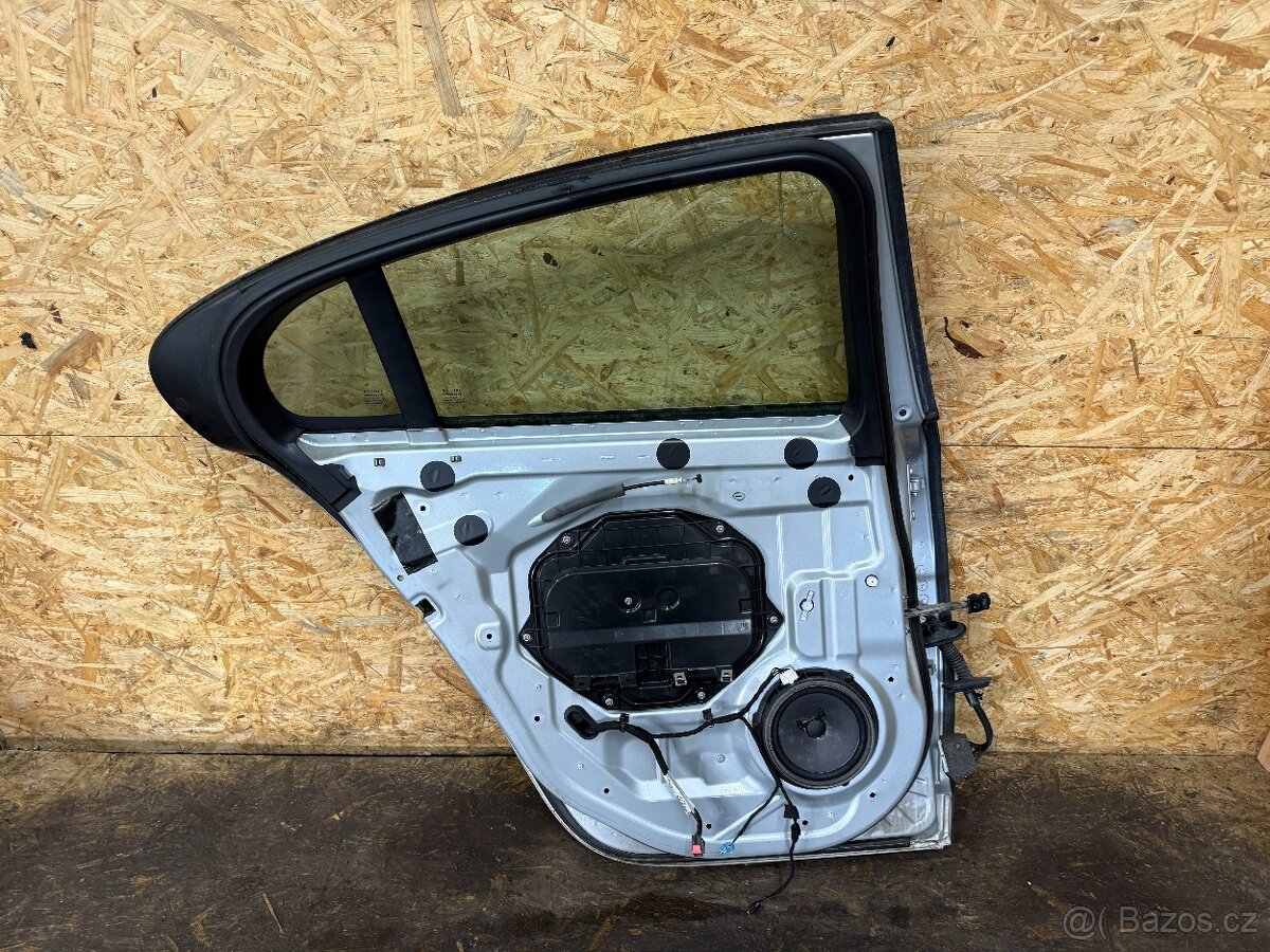 KOMPLETNÍ LEVÉ ZADNÍ DVEŘE JAGUAR XF STŘÍBRNÁ MEE - 4