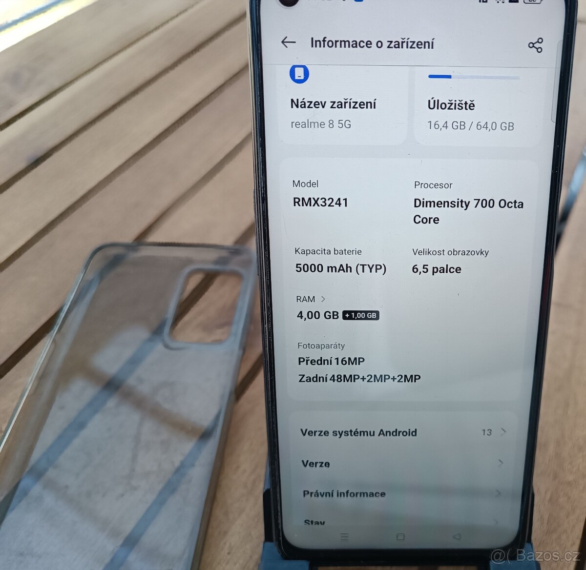 Pěkný mobilní telefon Realme 8, 5G, 4GB RAM, 64GB - 4