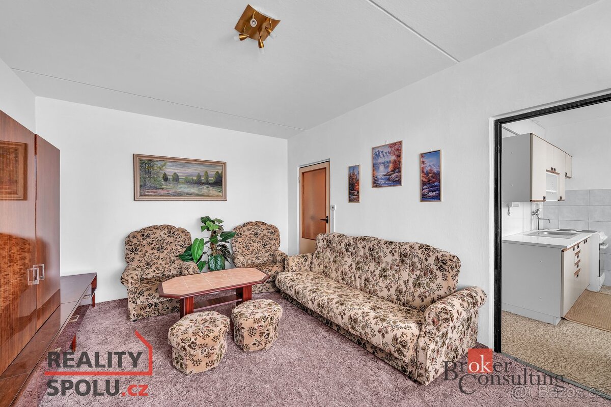 Převod dr. podílu, byty/2+1, 63 m2, Julia Fučíka 890, 50401 - 4